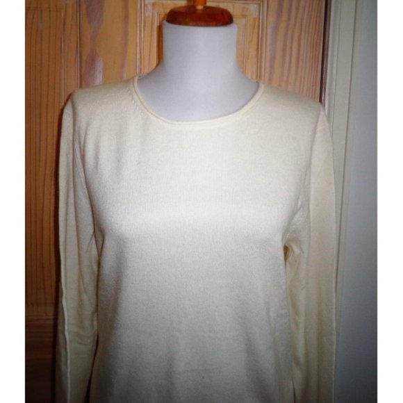 NWT - $125.00 - MASSIMO DUTTI Ivory 100% Cashmere Round Neck Sweater Size L - Picture 2 of 8